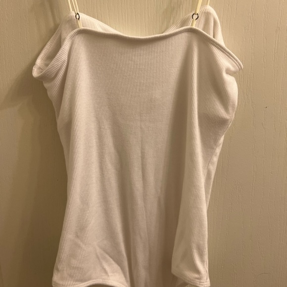 NWOT Basic Ribbed Hollister Bodysuit - Picture 2 of 4